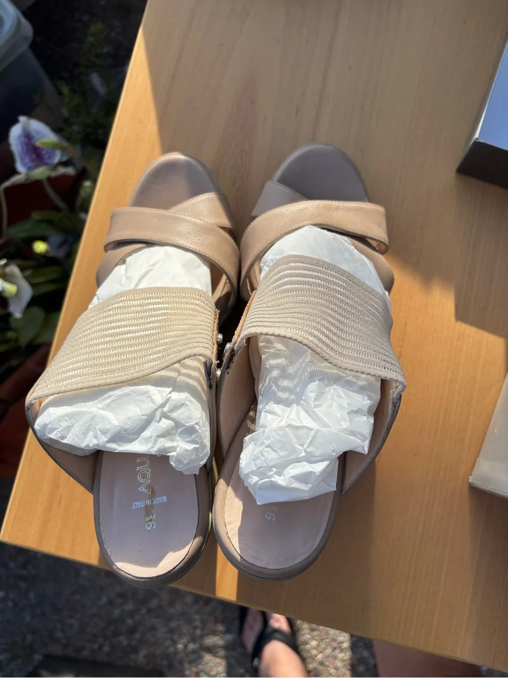 Aquatalia Beige Leather Wedge Slide Sandals Slip-On Strappy Women’s US 9.5